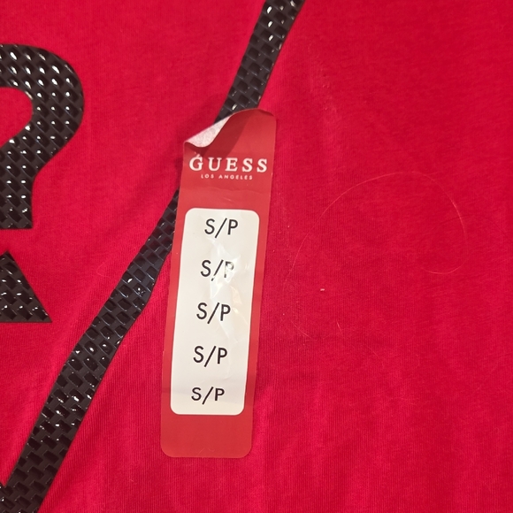 Guess Bold Red Tee with Iconic Logo - Picture 5 of 7